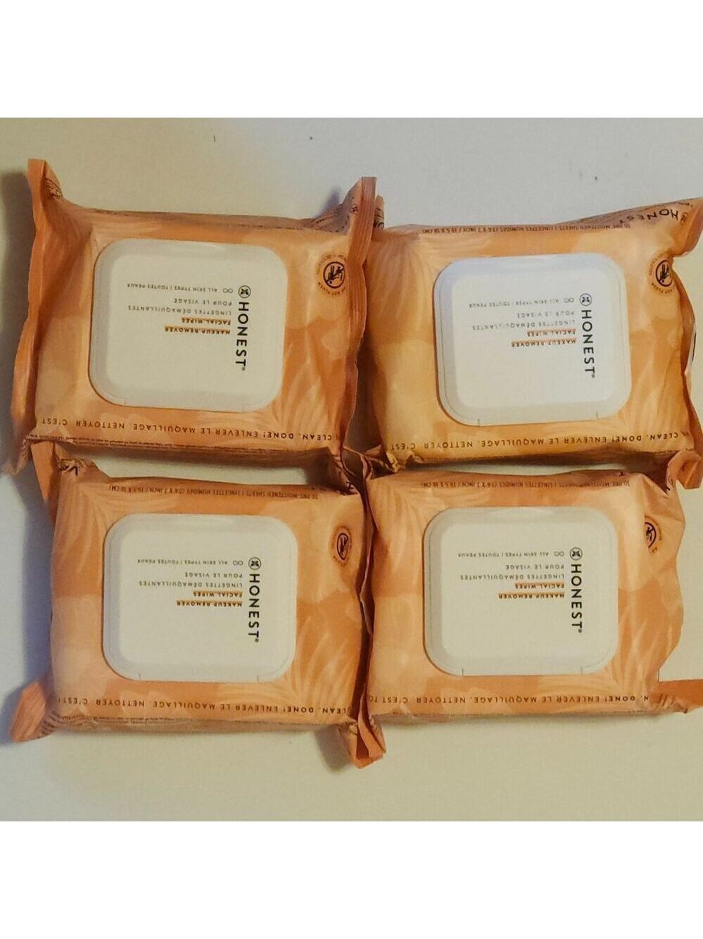 HONEST MAKEUP REMOVER WIPES x 4 Packages Sealed 30 wipes per pack